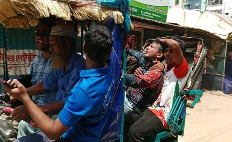 চট্টগ্রাম বিশ্ববিদ্যালয়ে সংঘর্ষে ১৪৪ ধারা জারি, কোথাও নেই আইনশৃঙ্খলা বাহিনী