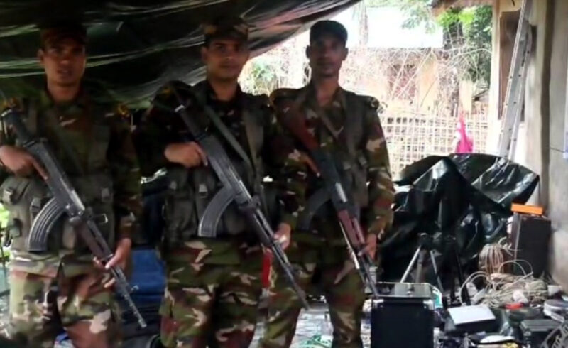চবি এলাকায় সংঘর্ষ থামাতে যৌথবাহিনীর অভিযান