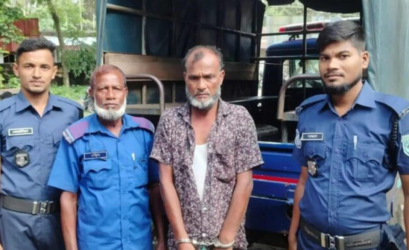 পীরগঞ্জে মোটরসাইকেল চুরির দায়ে স্কুলশিক্ষক আটক