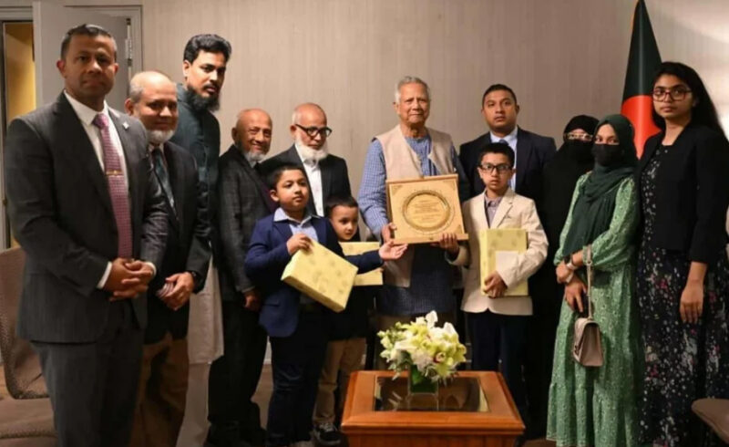 নিউইয়র্কে নিহত পুলিশ কর্মকর্তার পরিবারের সঙ্গে প্রধান উপদেষ্টার সাক্ষাৎ