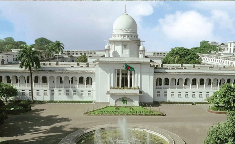 সারা দেশে অরক্ষিত ম্যানহোল ও ড্রেনের তালিকা চাইল হাইকোর্ট