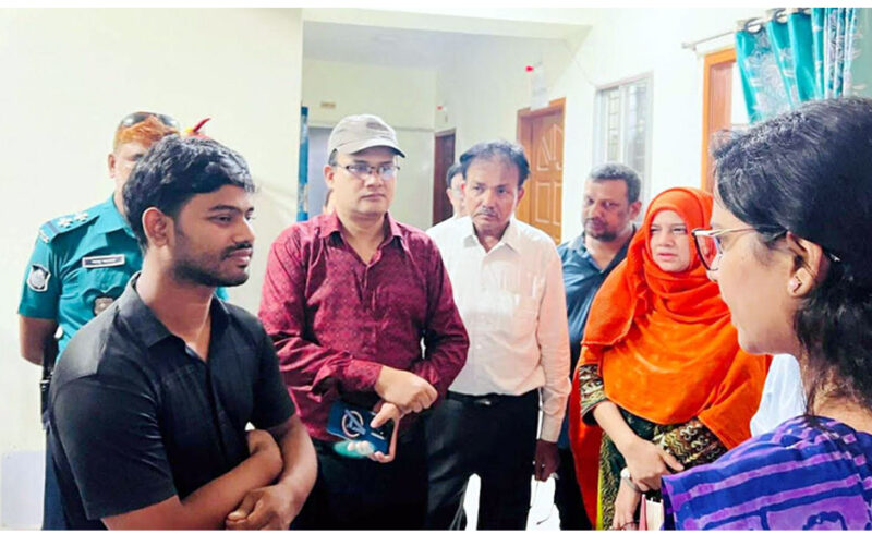 রংপুরে বেসরকারি হাসপাতালে ভ্রাম্যমাণ আদালতের অভিযান, আন্ডার মেট্রিক ডাক্তার আটক