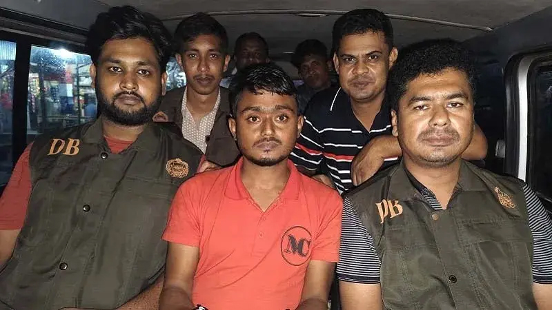 বগুড়ায় পেট্রলপাম্প কর্মকর্তার হত্যা, আসামি গ্রেপ্তার