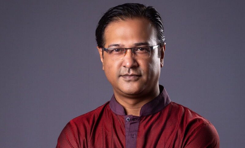 গানের মঞ্চ পেরিয়ে এবার নির্বাচনী ময়দানে আসিফ আকবর