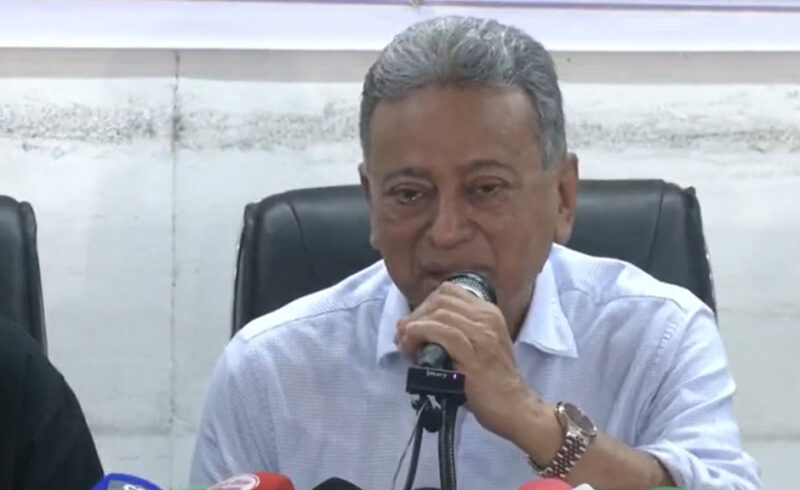 অন্তর্বর্তী সরকারকে এখন থেকেই তত্ত্বাবধায়কের মুডে যেতে হবে: আমীর খসরু