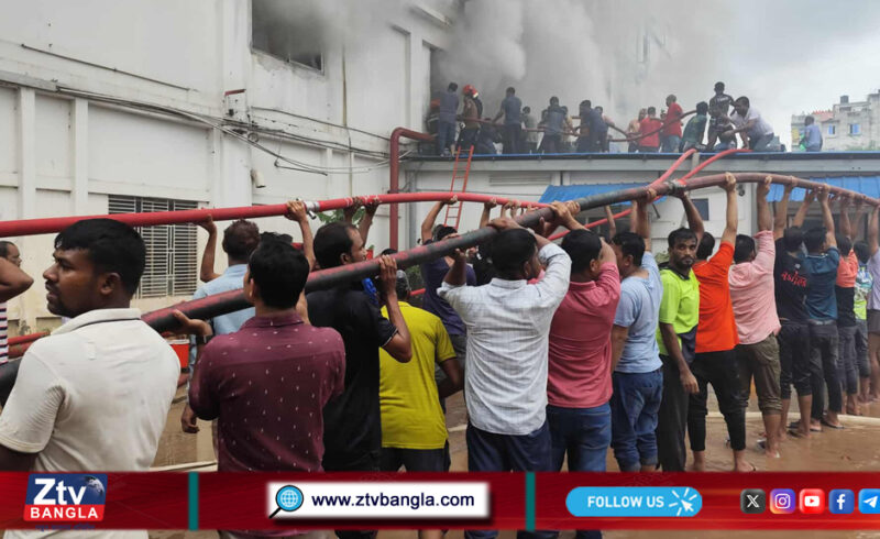আশুলিয়ার জামগড়ায় পলমল গ্রুপে আগুন, নিয়ন্ত্রণে ৬ ইউনিট