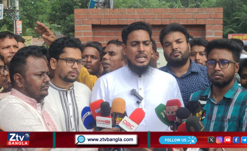 উপদেষ্টাদের সেফ এক্সিট নেওয়ার প্রবণতা জনগণ মেনে নেবে না: আখতার হোসেন