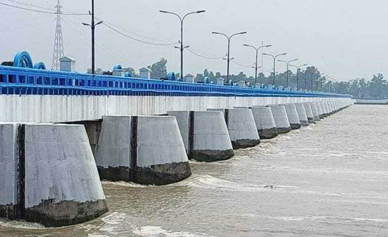 তিস্তার পানি বিপৎসীমার ওপরে, খুলে দেওয়া হয়েছে সব গেট