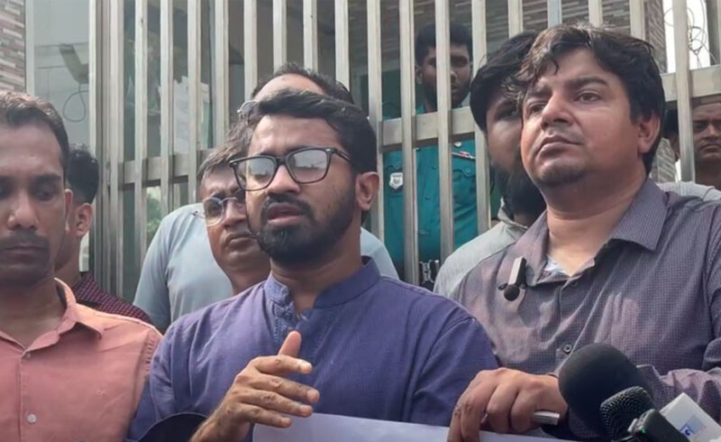 তারেকের দলকে অবশ্যই নিবন্ধন দিতে হবে: রাশেদ খাঁন