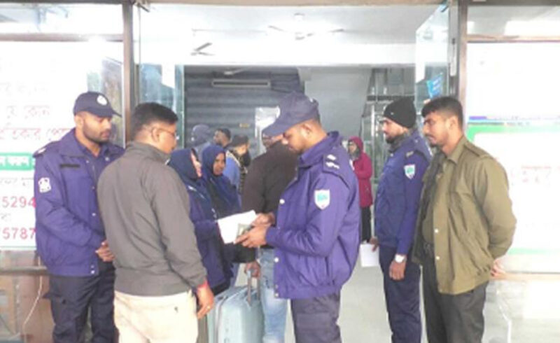 ওসমান হাদির ওপর হামলাকারীদের ভারতে পালানো ঠেকাতে বেনাপোল সীমান্তে সতর্কতা