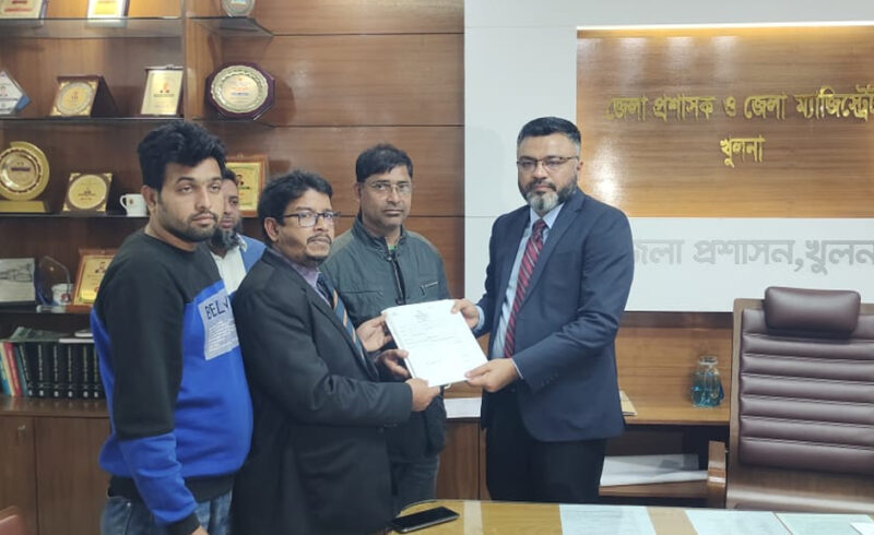 খুলনা-৫ (ডুমুরিয়া–ফুলতলা) আসনে ধানের শীষের মনোনয়নপত্র গ্রহণ