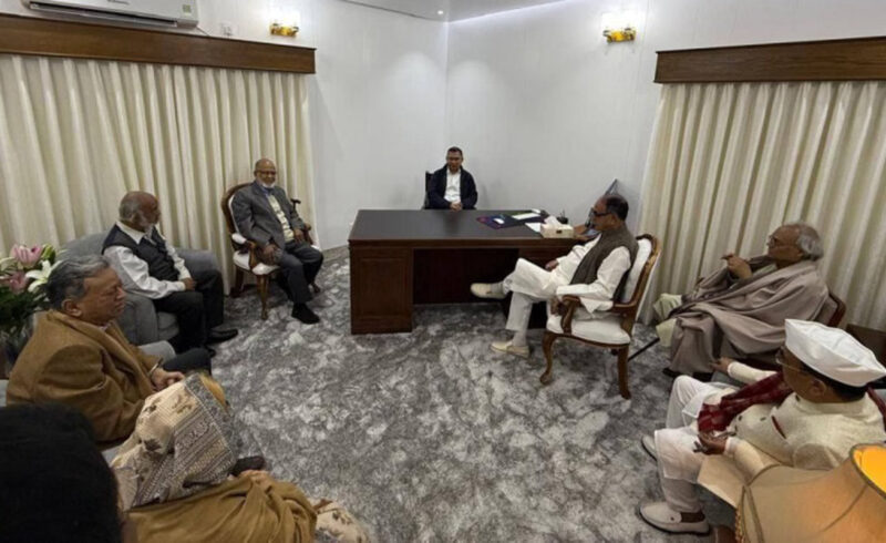 গুলশানে চেয়ারপারসন কার্যালয়ে অফিস শুরু করলেন তারেক রহমান